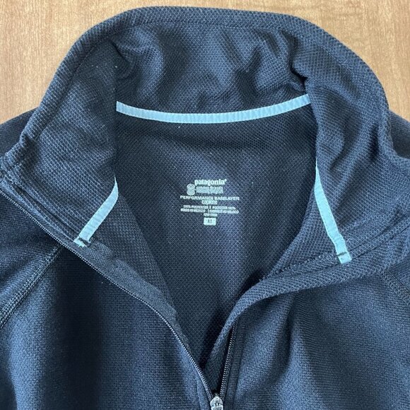 Patagonia Capilene Base Layer - Picture 3 of 10